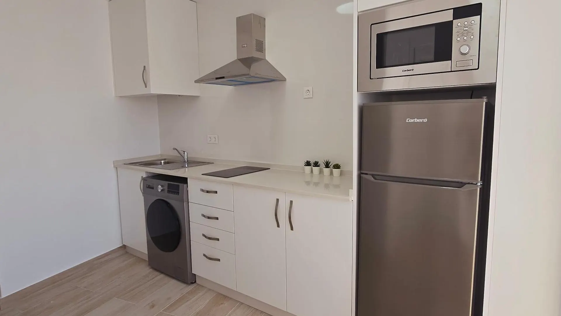 Conilplus Apartamentos Redonda 科尼尔-德拉弗龙特拉 公寓